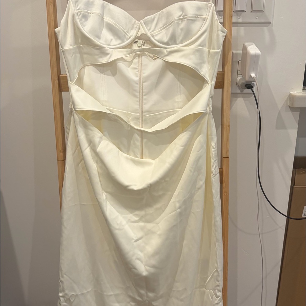 House of CB Amalia Cream Strapless Satin Cutout Midi Dress XL